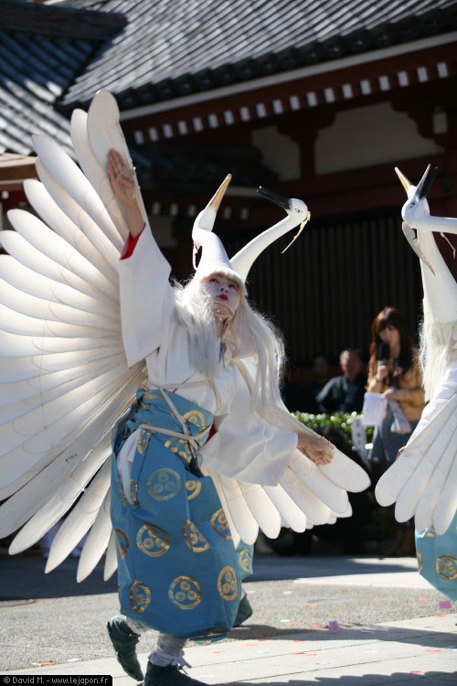 Danse du héron au Tokyo Jidai Matsuri festival